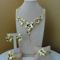 The Twisted Blossom Set (4Pcs)