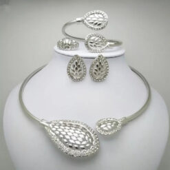 The Globe Choker Set (4Pcs)