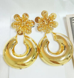 Round Flower And Hoop Earrings