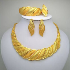 The Curvy Bliss Collar Set (4Pcs)
