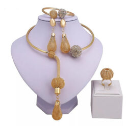 Curvy Class Choker Set (4Pcs)