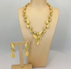 Exotic blossom charm set