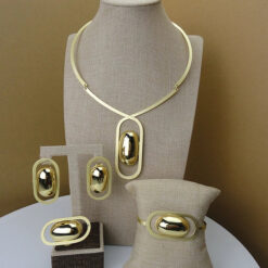 The Twisted Loop Ball Set (4Pcs)