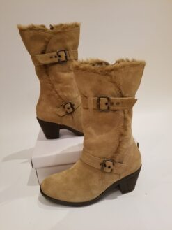 Lovely Midi Suede Boot