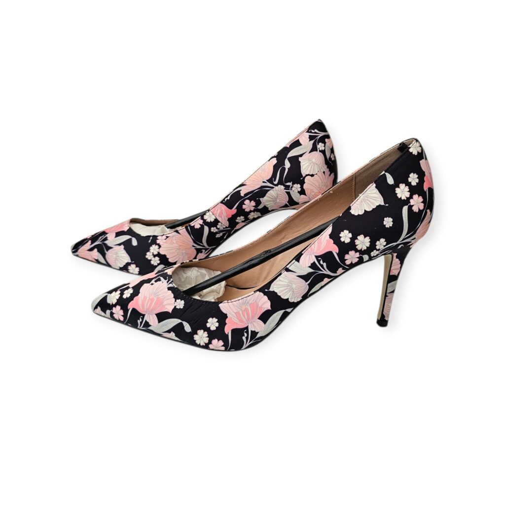Floral Detailed Court Shoe